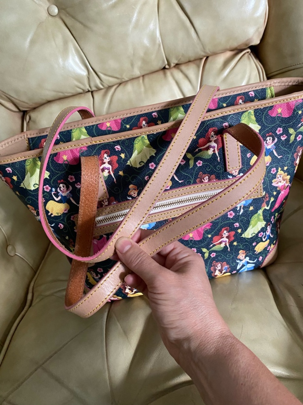 Dooney & Bourke Disney Bag Princess Half Marathon 2016 Tote Mermaid - Picture 7 of 15